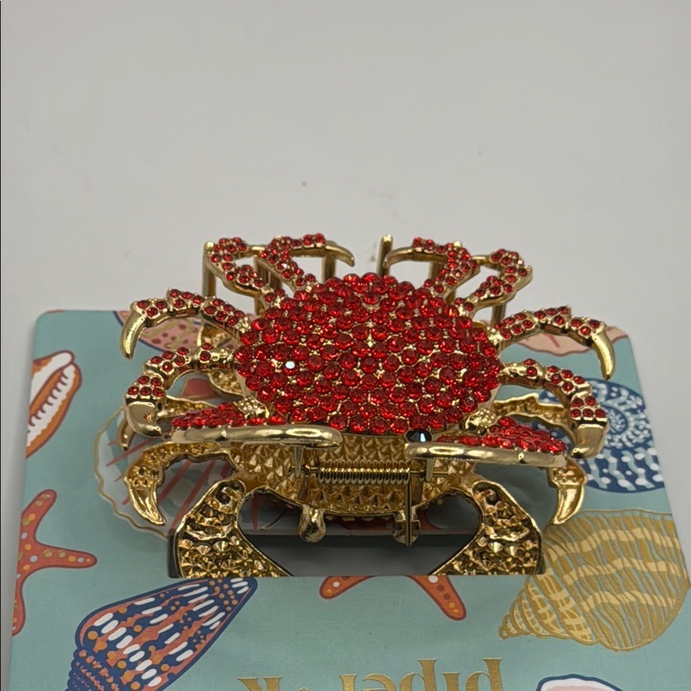 Piper K Red and Gold Crab hair clip - Picture 4 of 5